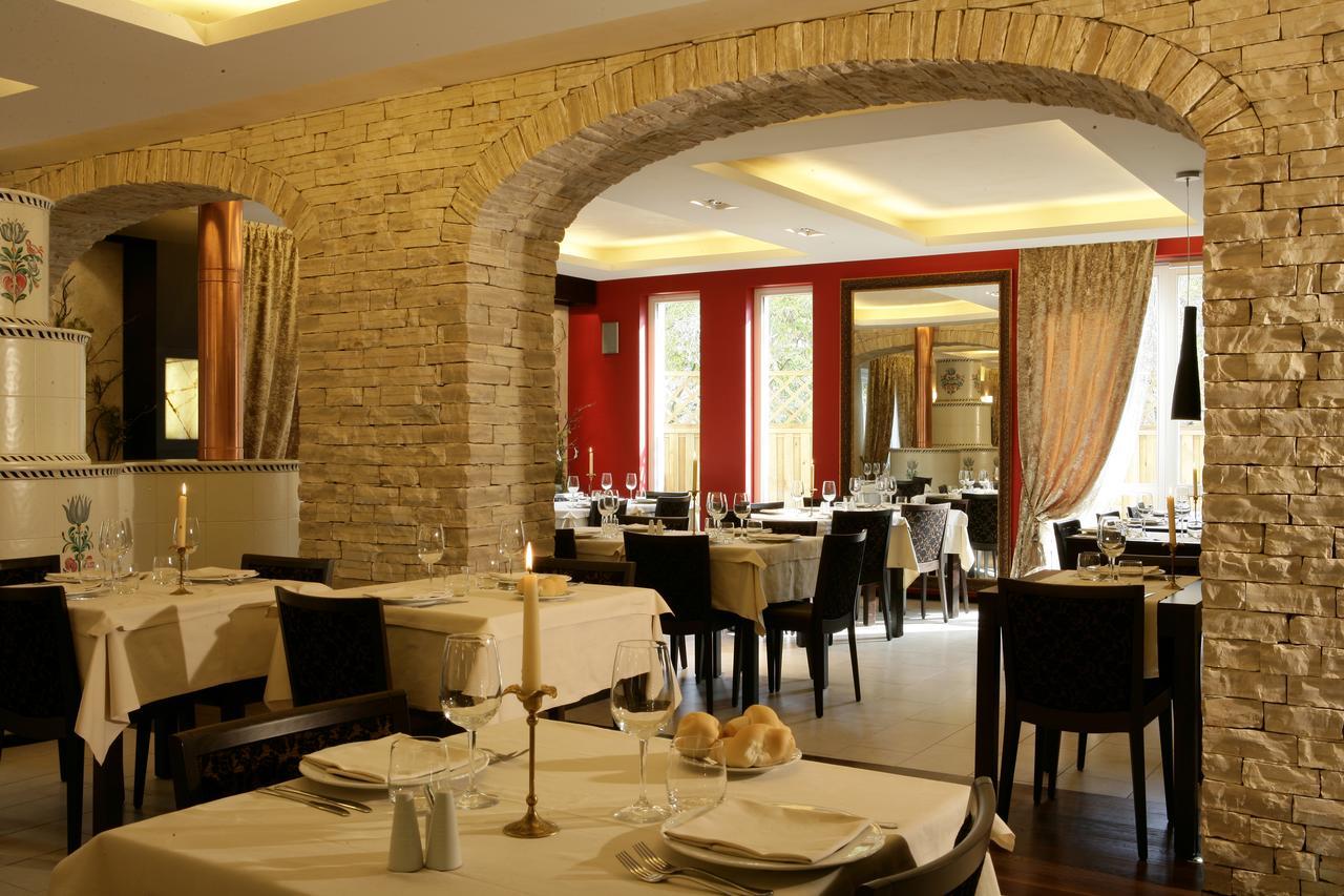 Albergo Ristorante Marcheno Luaran gambar