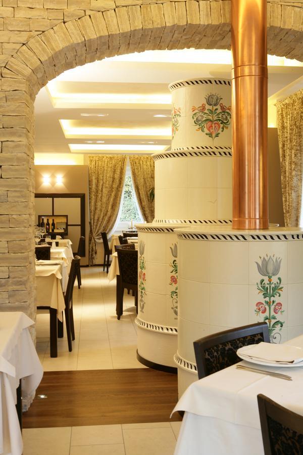 Albergo Ristorante Marcheno Luaran gambar